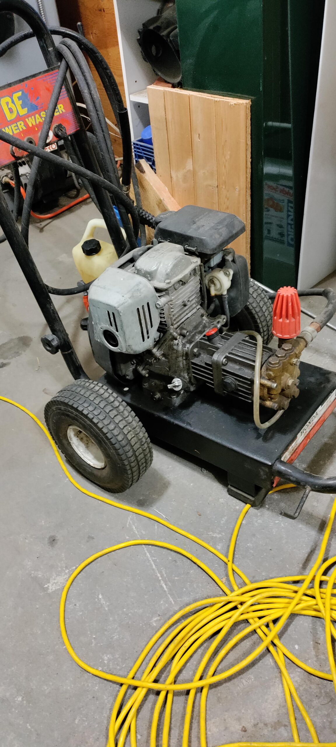 What Oil Does a Pressure Washer Pump Use