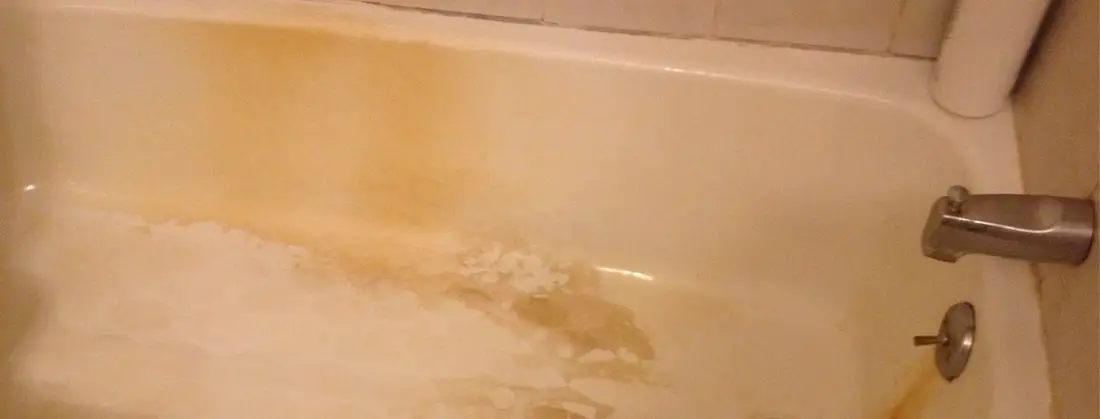 What Causes Yellow Stains in Bathtub